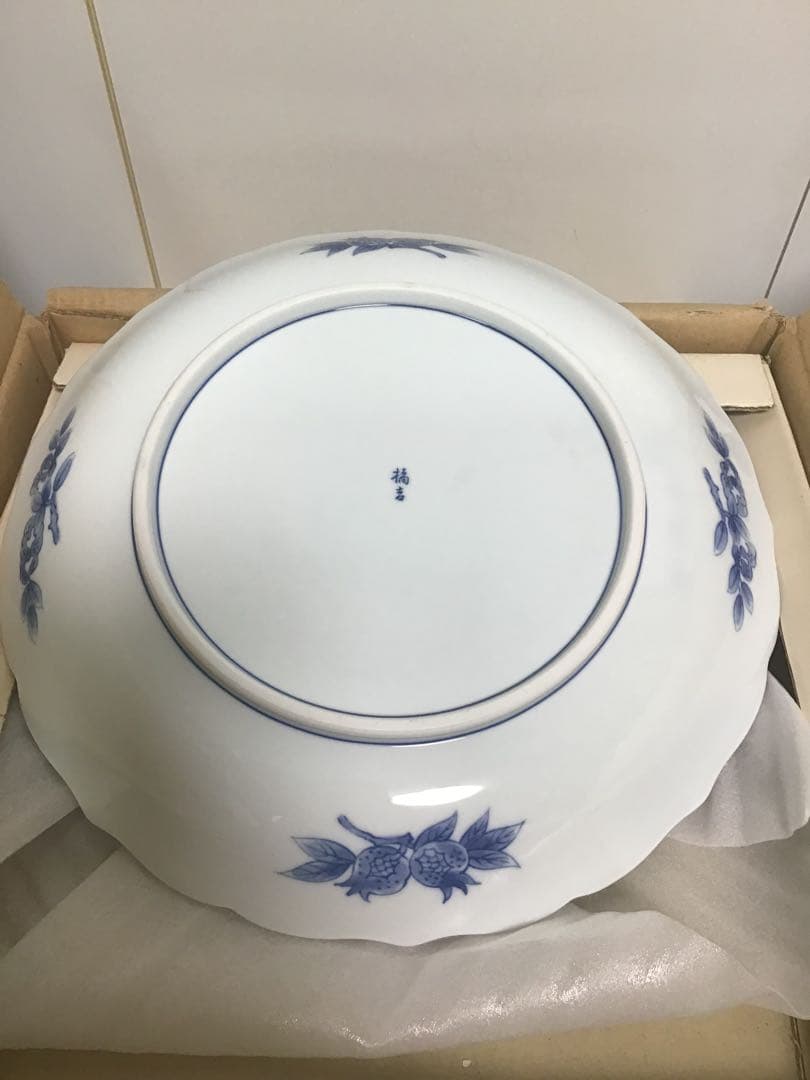 ☆未使用品☆【たち吉】大皿1・小皿5・角皿5・小鉢4・中鉢5（植物柄）