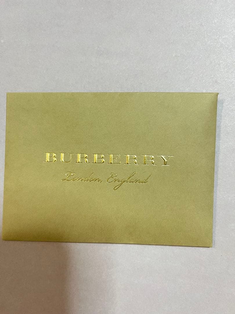 《アフターサービスカード付き》バーバリー　ハート　カシミヤマフラー