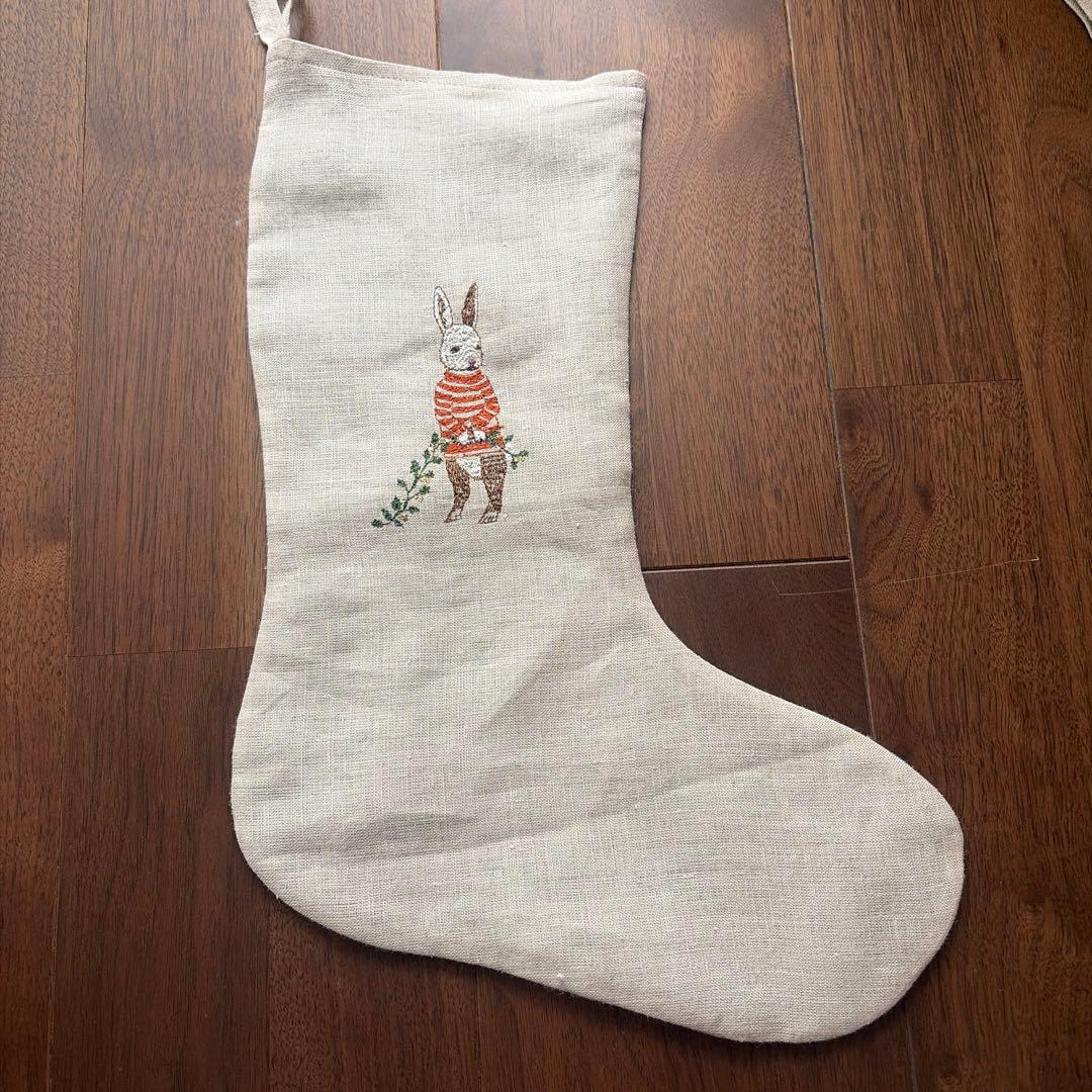 Coral&Tusk コーラル&タスク　ウサギ刺繍のリネン製クリスマスソックス