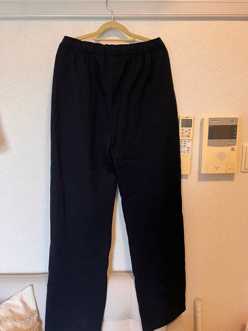 alo yoga アコレードストレート レッグスウェットパンツM