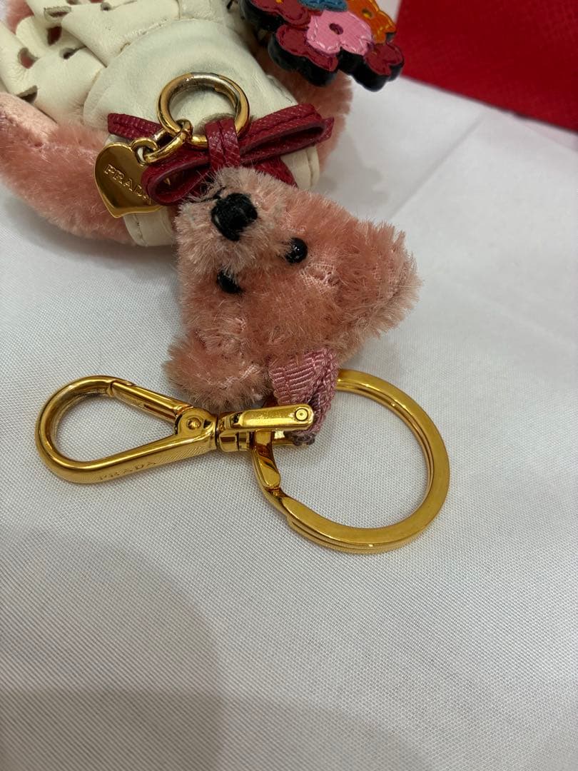 U*I様 ⭐︎PRADA⭐︎ プラダ　ピンク　くま　ベア　チャーム　キーホルダー