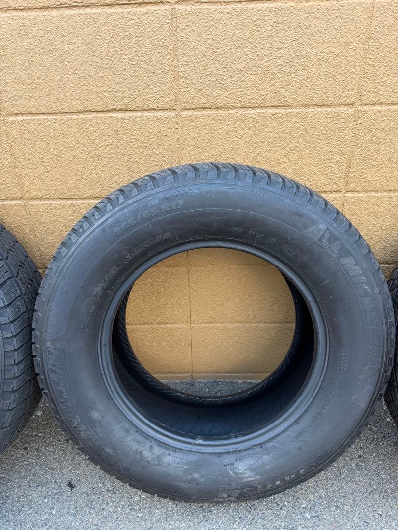 Michelin LATITUDE TOUR 17インチ265/65r17 4本