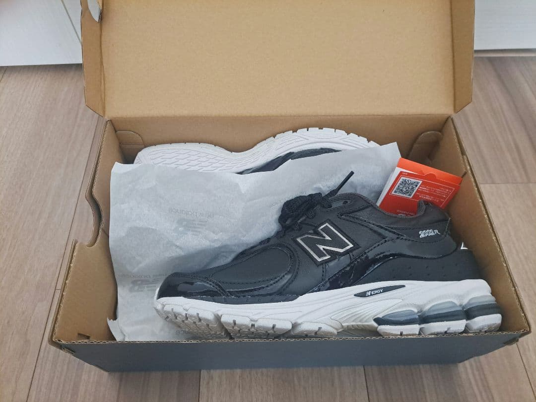 【新品24cm】New Balance U 2002 RD スニーカー ブラック