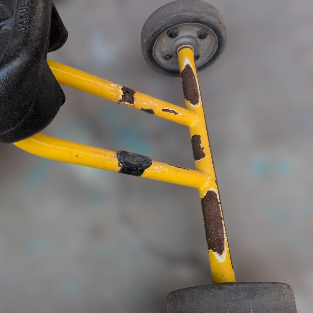 イエロー 三輪車 　ジャクエツ　ヴィンテージ　レトロ