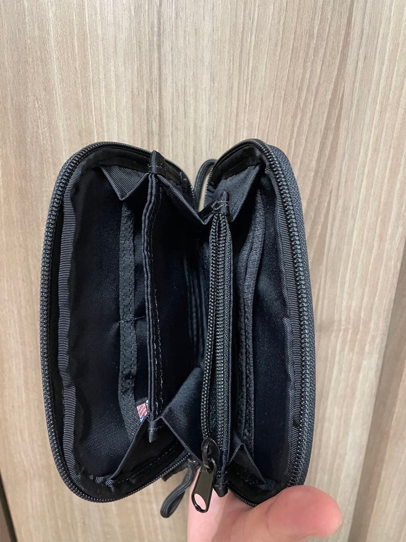 【極美品】BRIEFING ショートウォレット ウォレット 財布 ロゴ マルチ