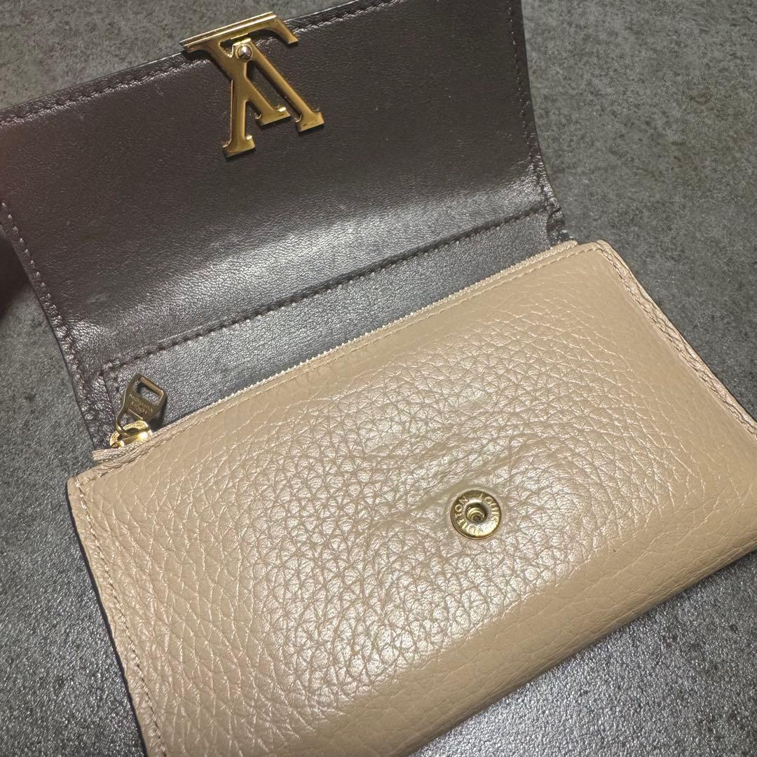 Louis Vuitton 三つ折り財布 ポルトフォイユ カプシーヌ
