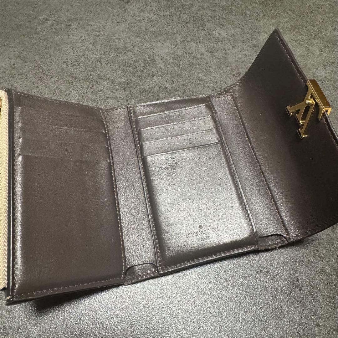 Louis Vuitton 三つ折り財布 ポルトフォイユ カプシーヌ