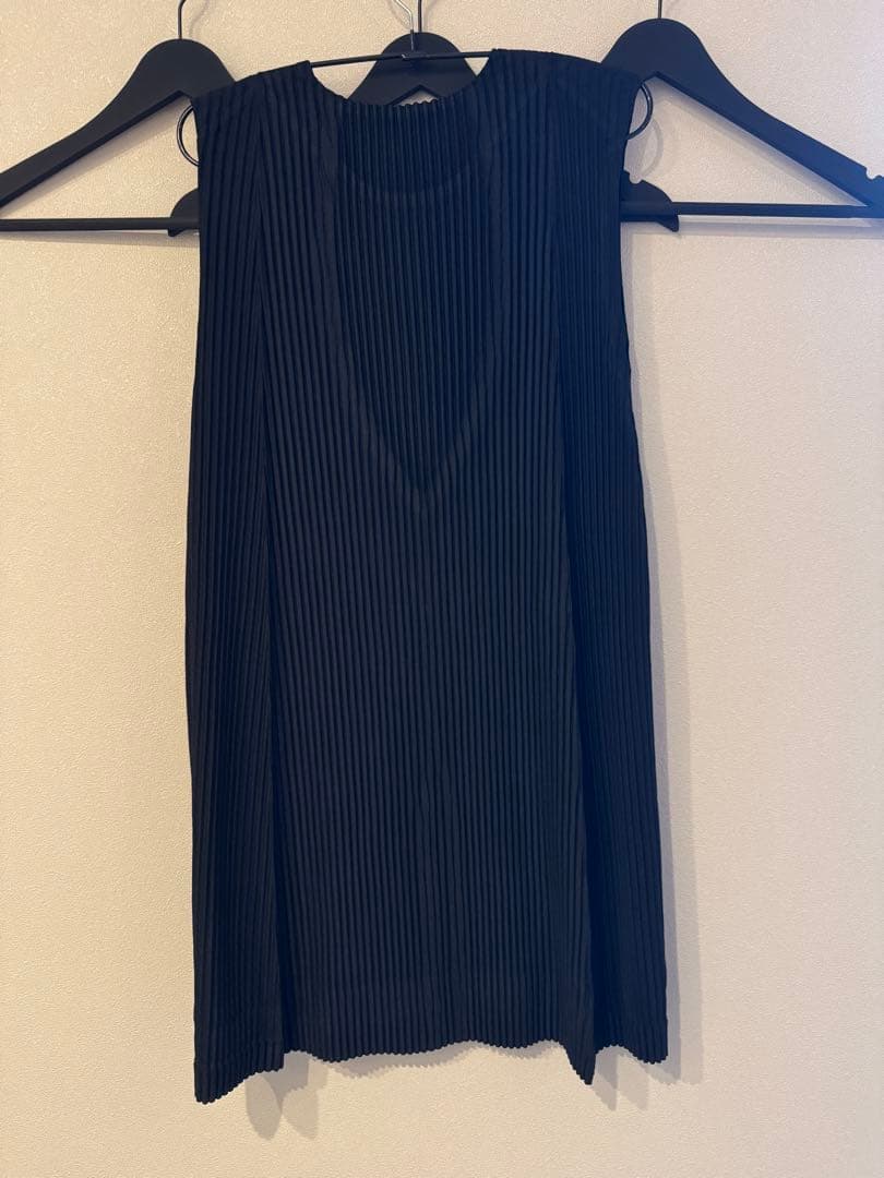HOMME PLISSE タンクトップ　ブラック　2