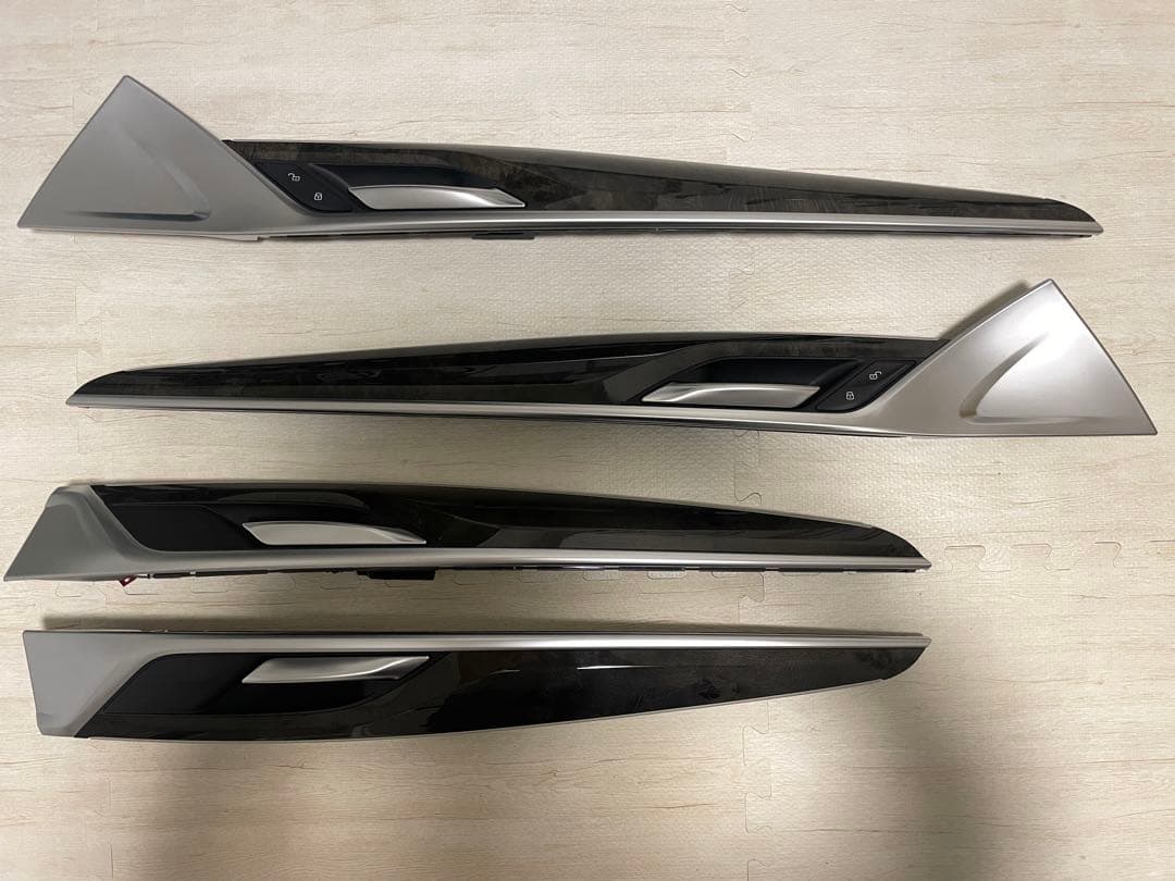 【純正/美品】 G30/G31 純正ドア・トリム・パネル 4点セット