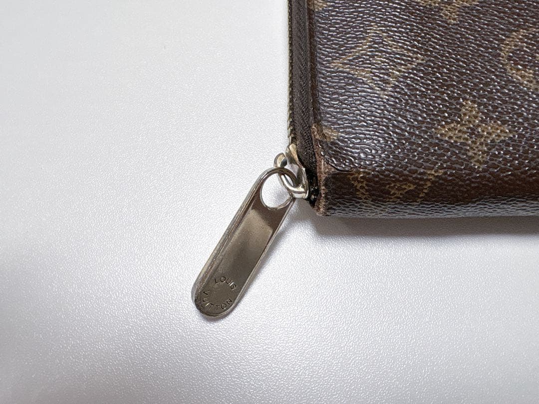 LOUIS VUITTON（ルイヴィトン） ジッピーウォレット / モノグラム
