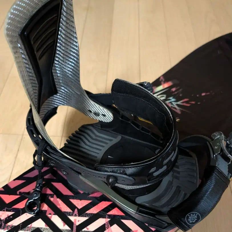 サロモン スノーボード バインディング 2点セット 144cm デッキパット付き