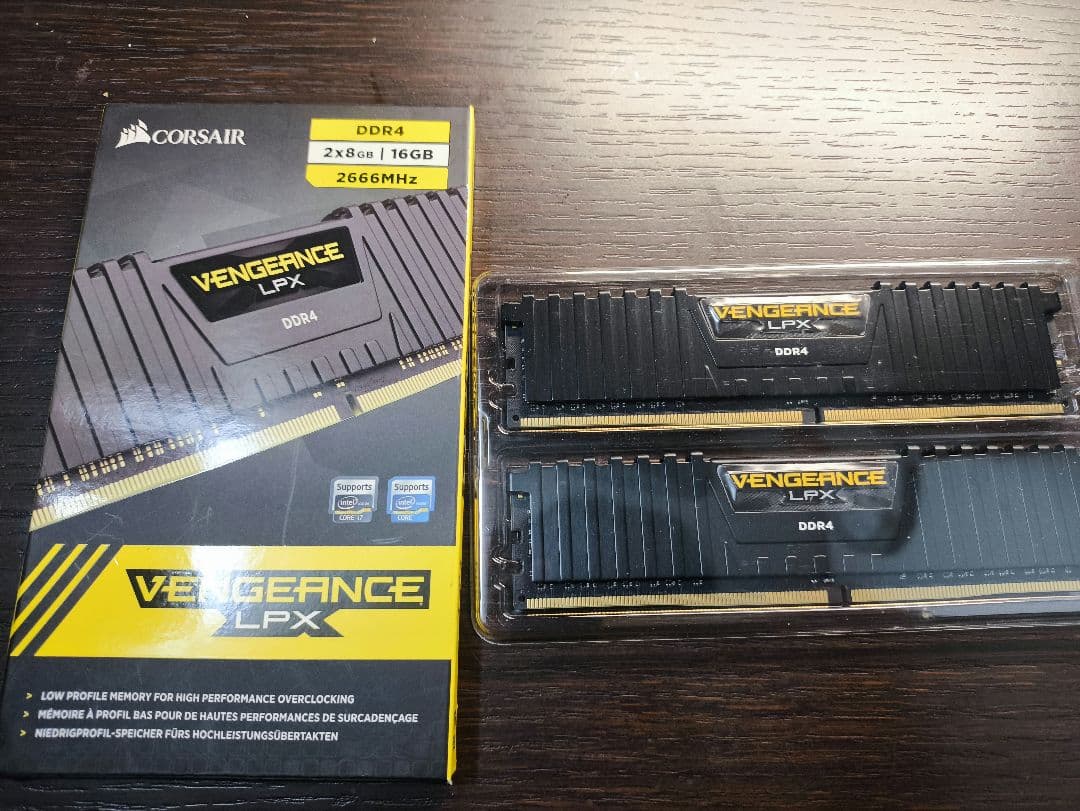 Corsair Vengeance LPX DDR4 8GB×2枚