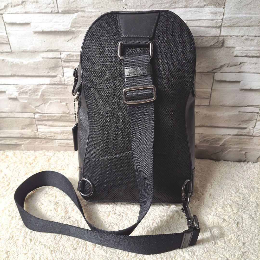 【極美品】コーチCOACHボディバッグ　ショルダーバッグ　レザー本革　ブラック