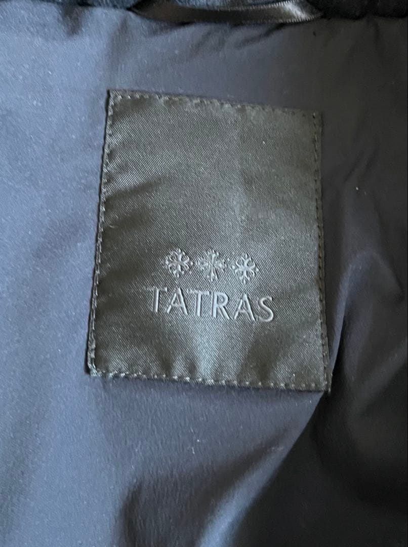 【美品】TATRAS LAVIANA ダウンコート 　ラビアナ　濃紺　０１