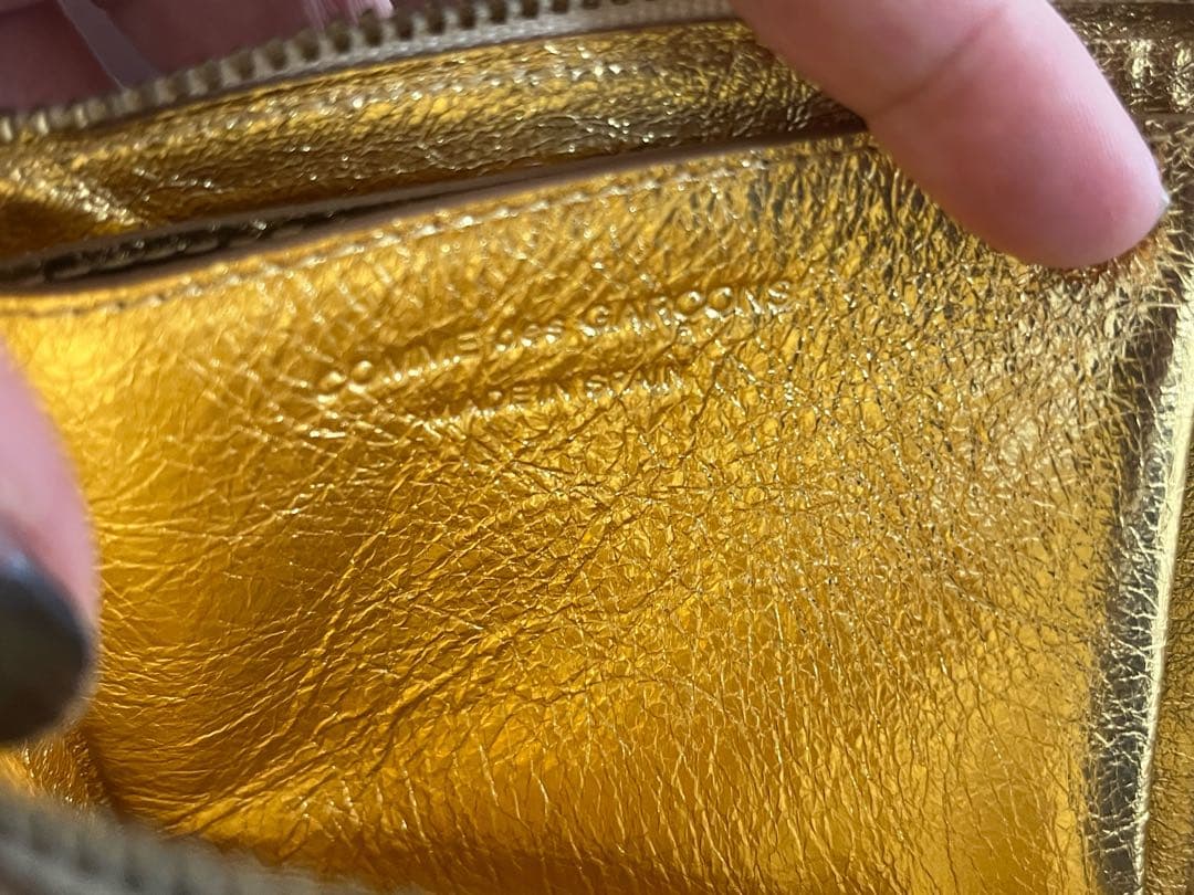 週末値下げ新品・未使用〖Wallet COMME des GARCONS 〗