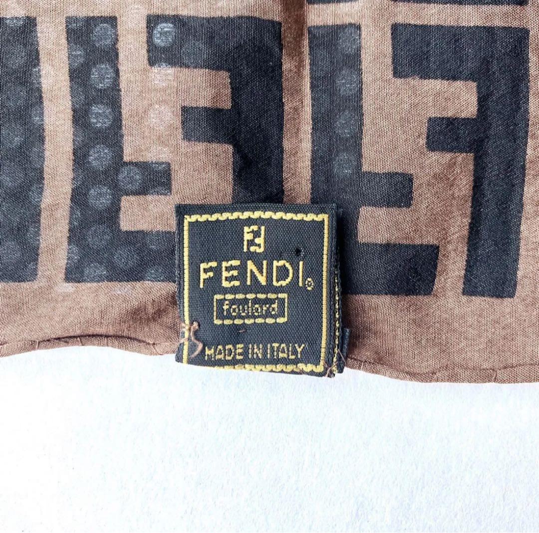 FENDI フェンディ ズッカ柄 シルク スカーフ　85×85 総柄 ブラウン系