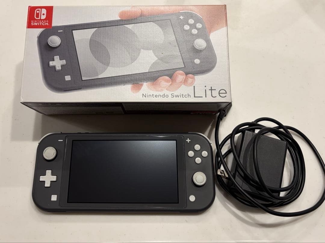Nintendo Switch Lite本体 ACアダプターあり