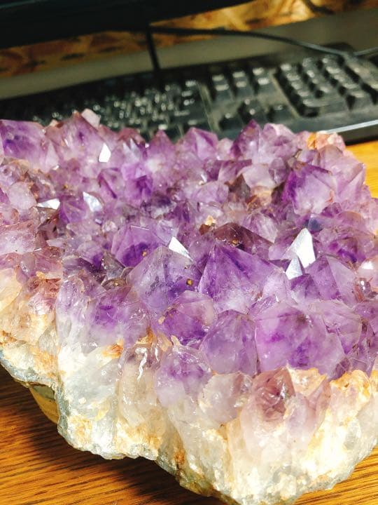 アメジスト　アメジストドーム　天然 紫水晶 宝石　約2Kg 石