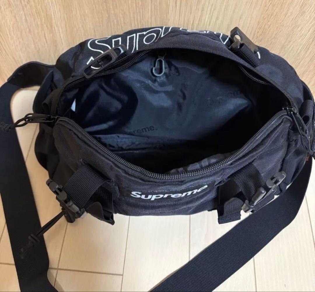 Supreme ボディバッグ /ウエストバッグ【新品未使用】
