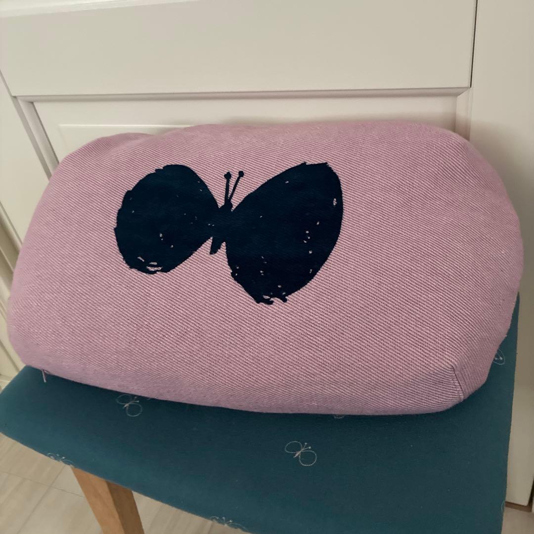 正規品　ミナペルホネン クッション　ピンク　オーバル型