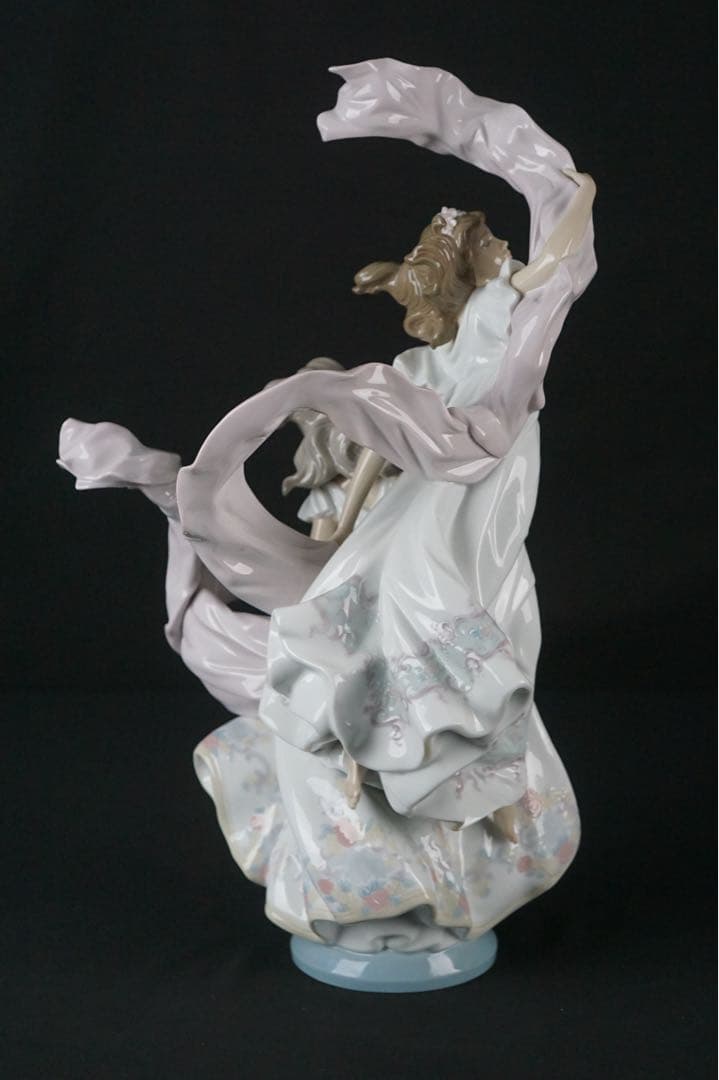 リヤドロ 「自由への賛歌」 Lladro
