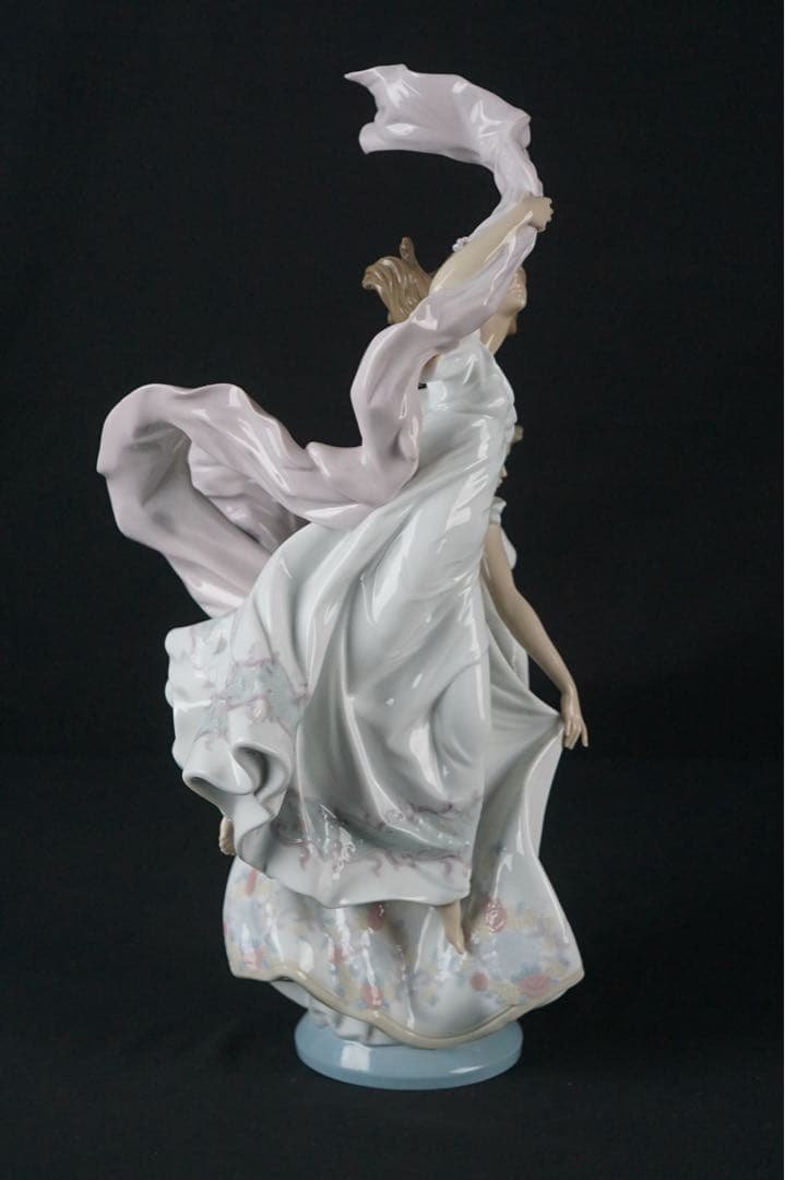 リヤドロ 「自由への賛歌」 Lladro