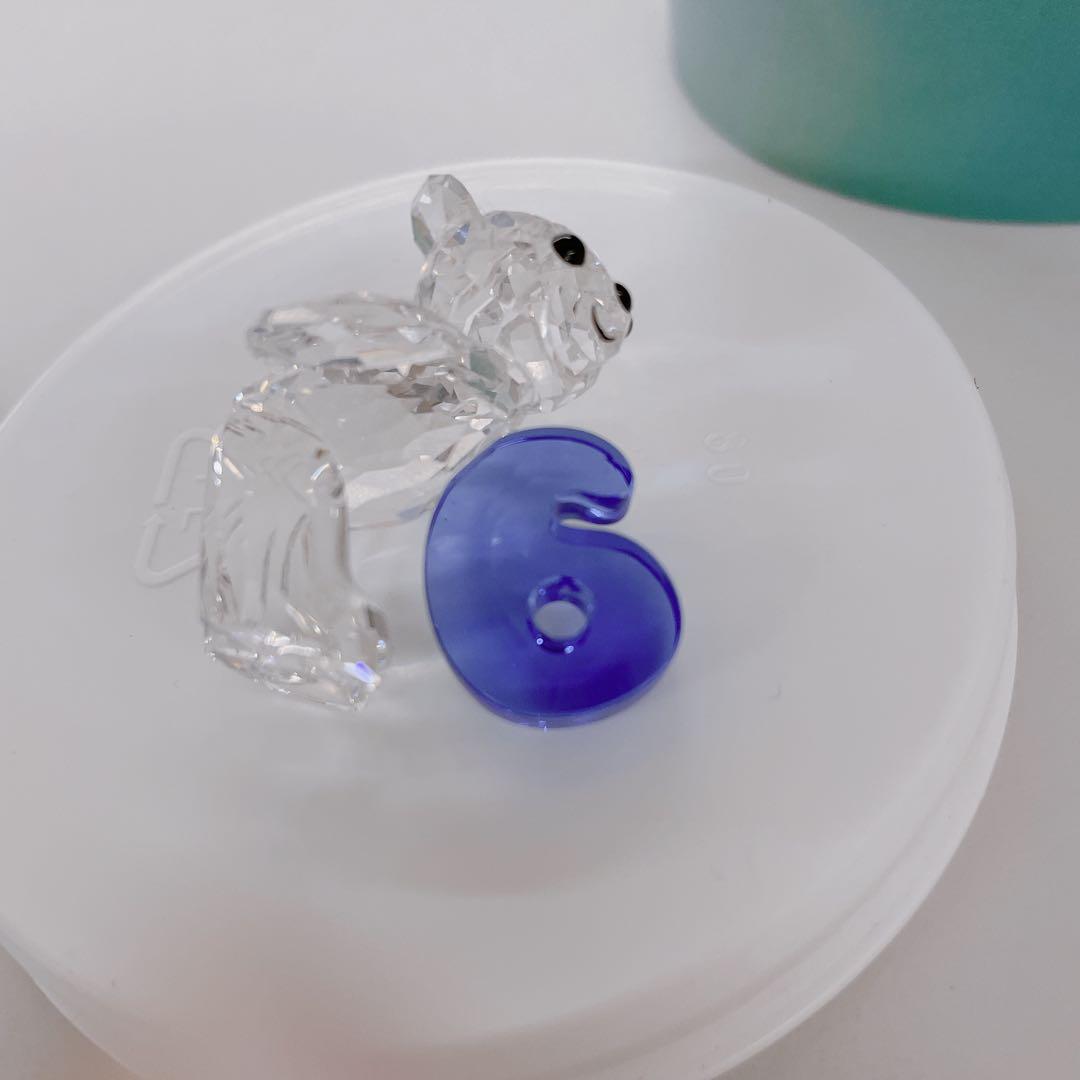 Swarovski クリスタルベアと数字6