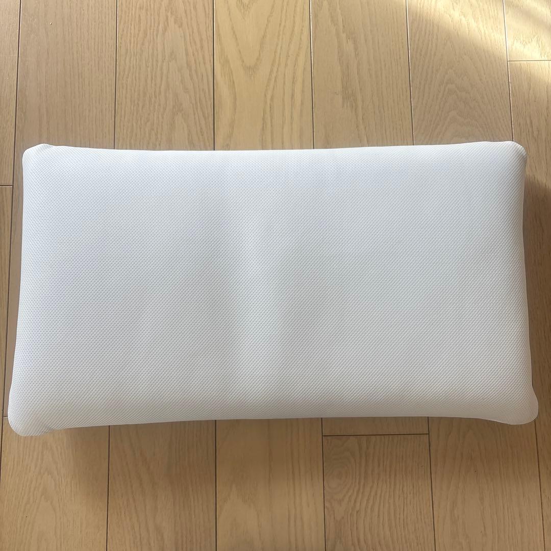美品　エアウェーブ　airweave ピロー S-LINEエスライン　枕
