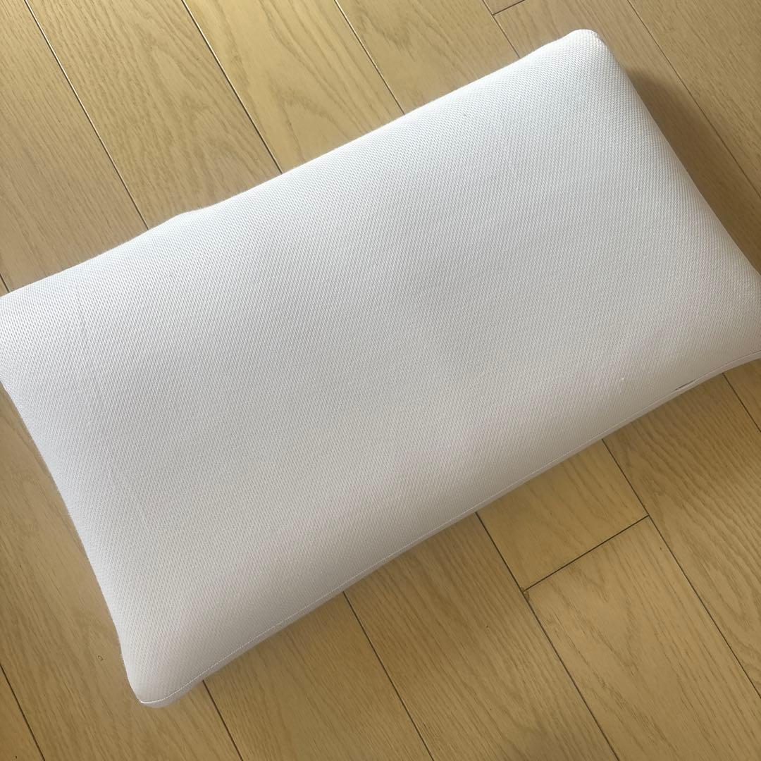 美品　エアウェーブ　airweave ピロー S-LINEエスライン　枕