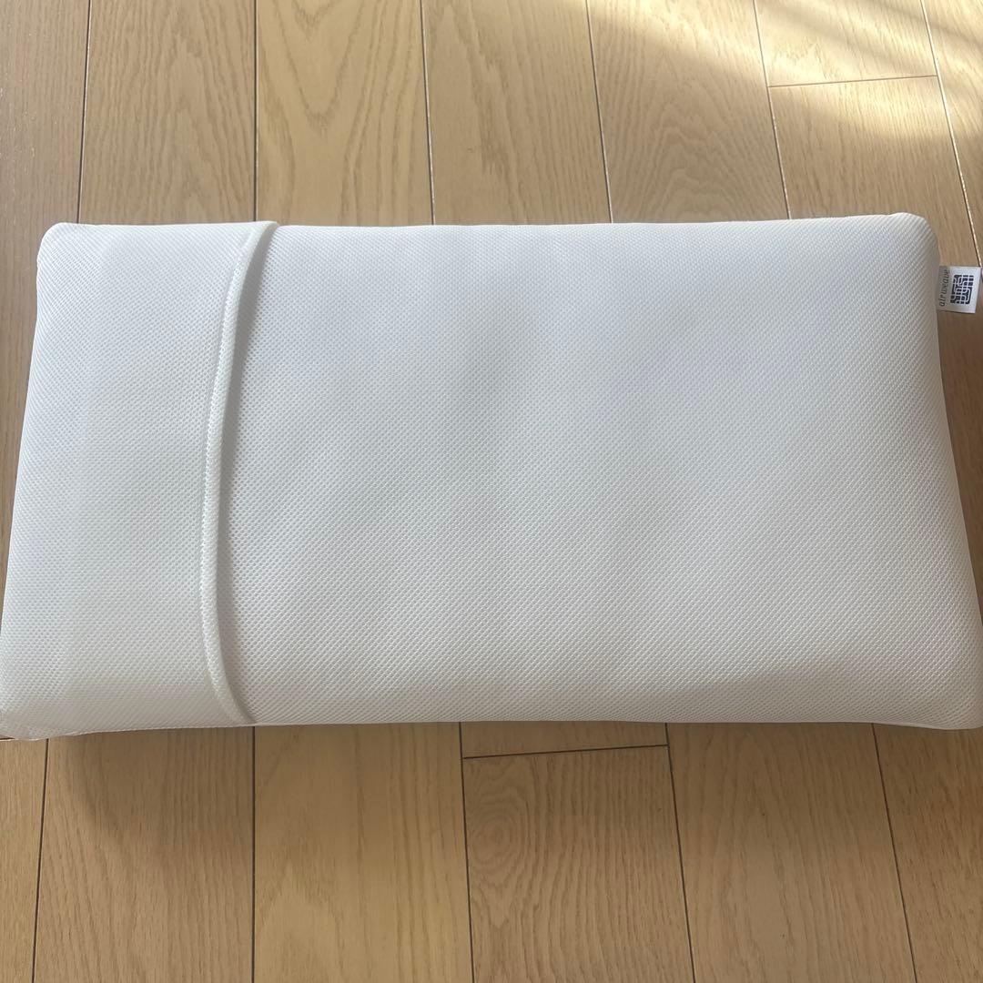 美品　エアウェーブ　airweave ピロー S-LINEエスライン　枕