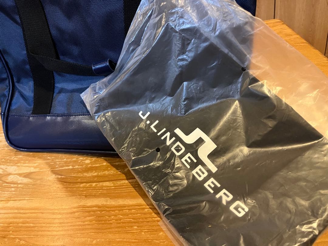 【新品】J.LINDEBERG ネイビーゴルフバッグ(シューズ袋付き)