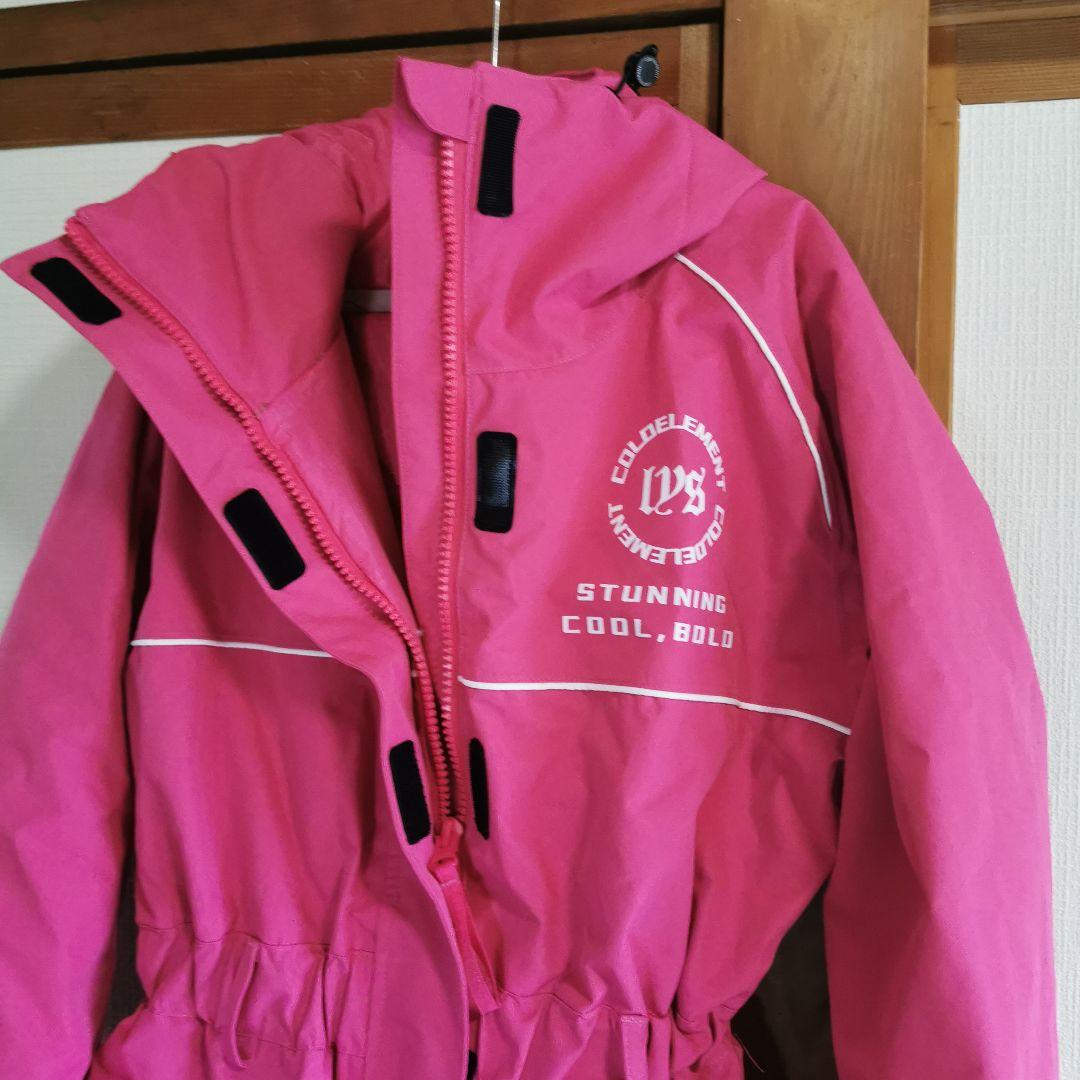 ピンクジャンプスーツ