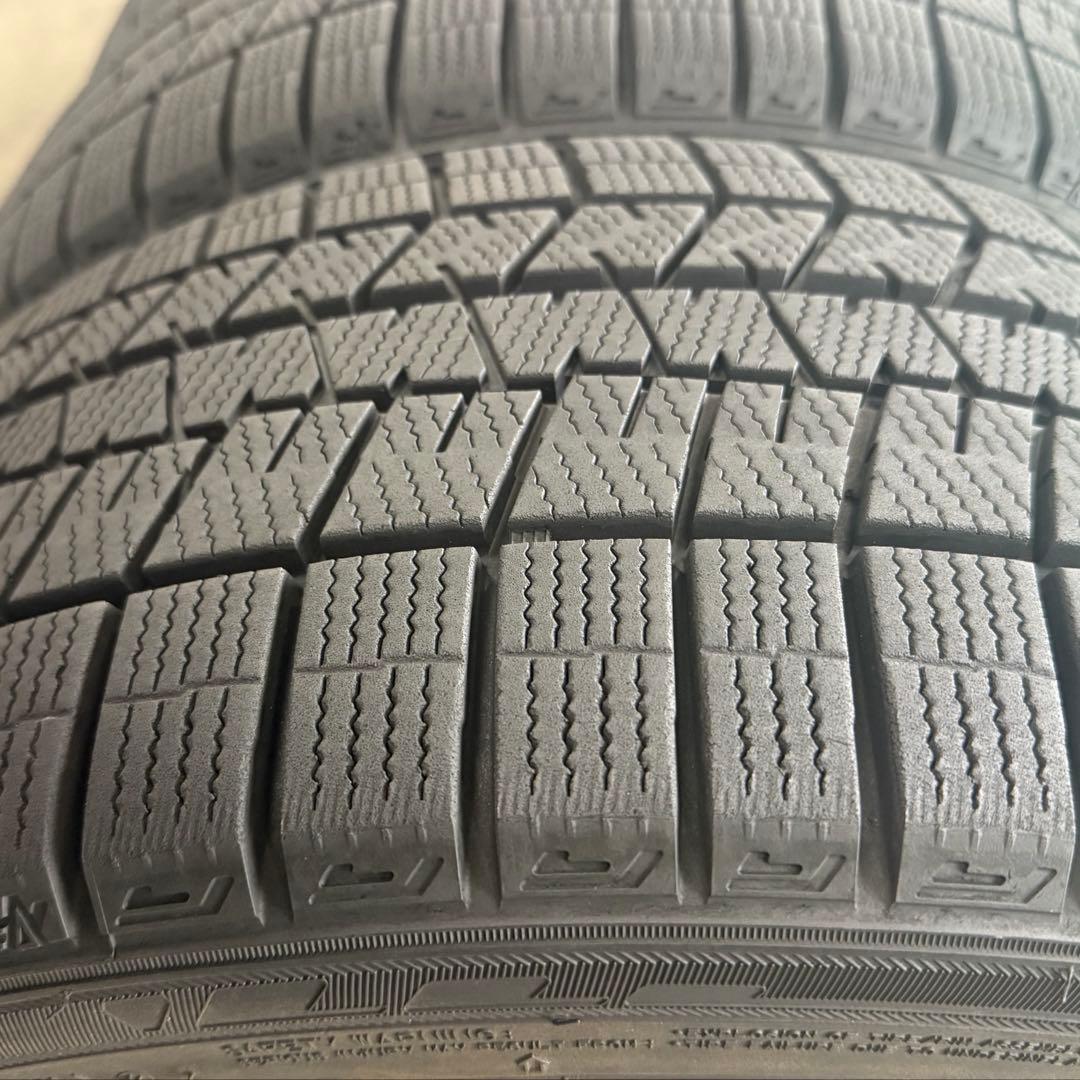 【バリ溝！】225/40R18 スタッドレスタイヤ 4本セット ダンロップ
