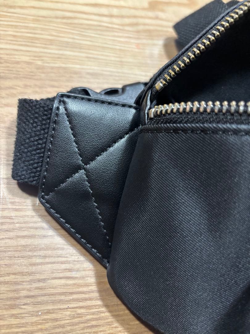 A.P.C. ボディバッグ ブラック