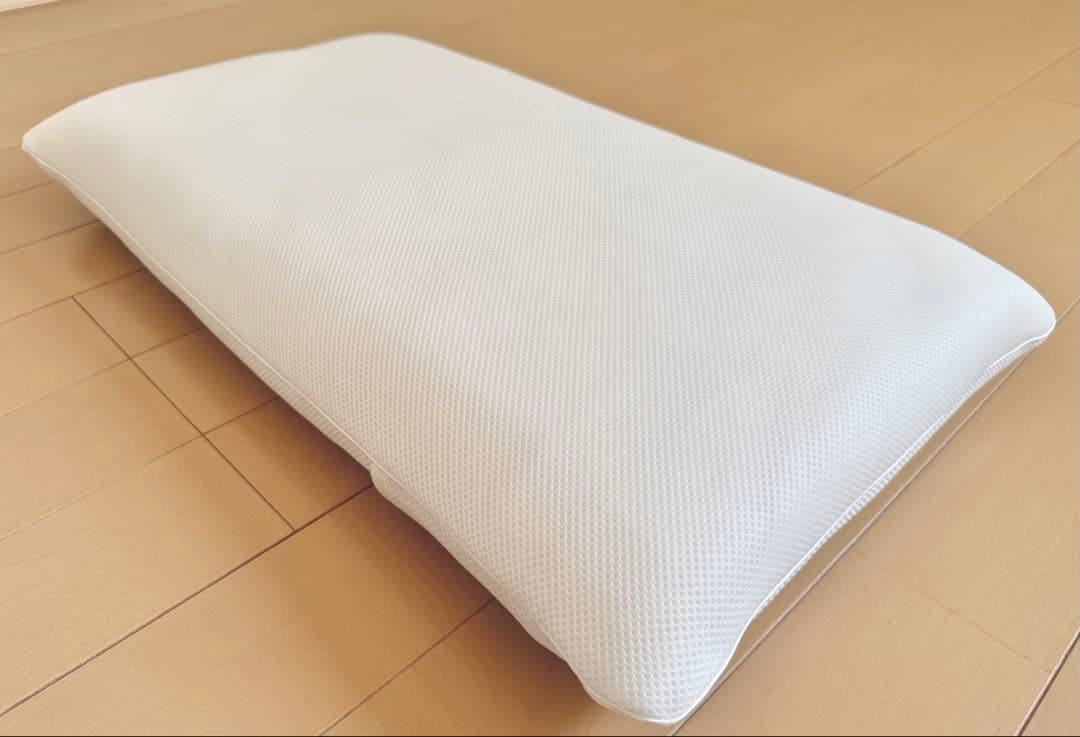 エアウィーヴ　airweave ホワイト メッシュ生地 枕 ピロー　カバー付き