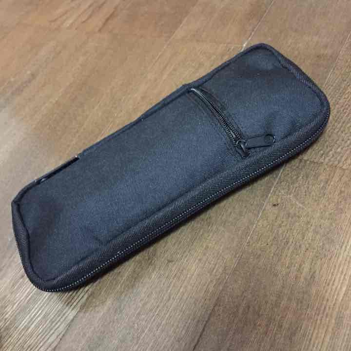 なんのへんてつもない筆箱