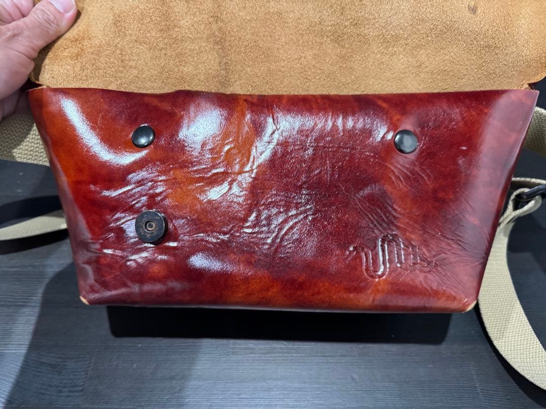 uni&co ユニアンドコー メッセンジャーバッグ　キャメルxs