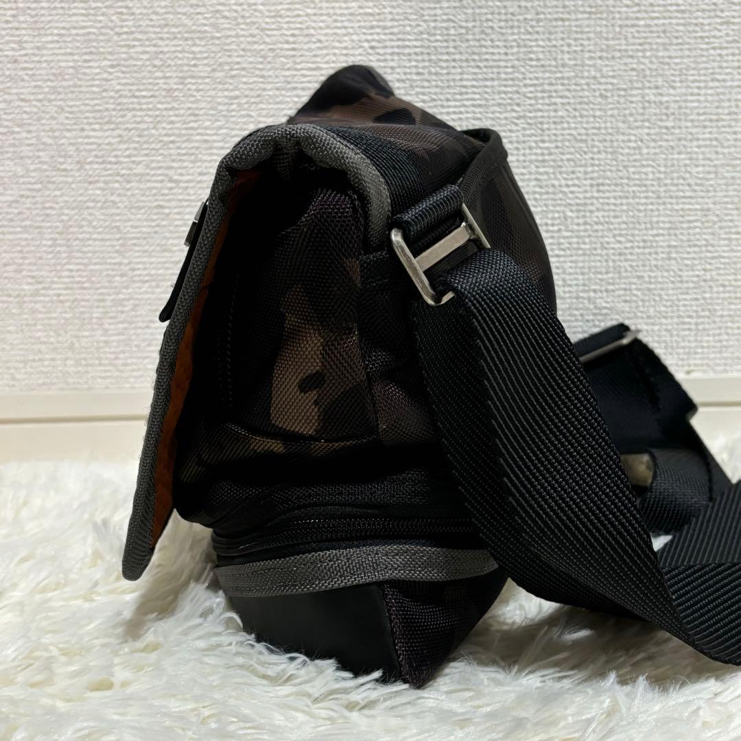 TUMI トゥミ メッセンジャーバッグ ショルダーバッグ カモフラ アルファ