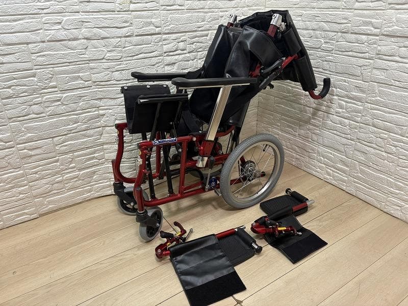 u*0様 カワムラ ティルト リクライニング 車椅子 ぴったりフィット KPF1