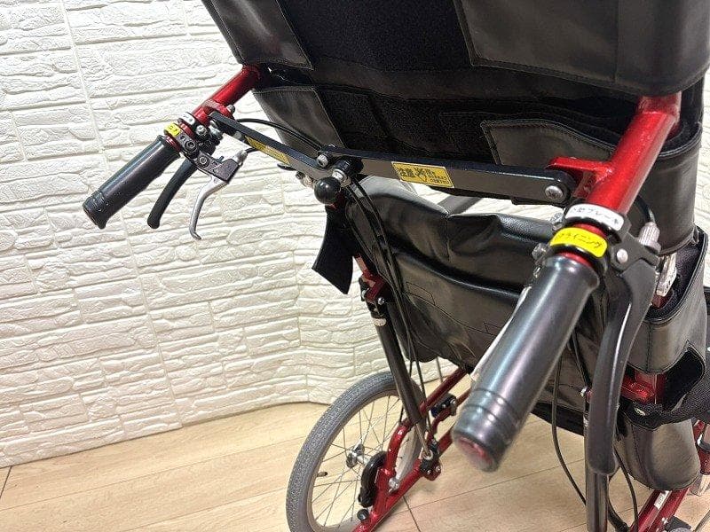 u*0様 カワムラ ティルト リクライニング 車椅子 ぴったりフィット KPF1