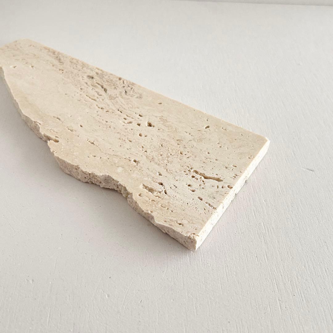 519ロマノトラバーチン（大理石端材プレート）