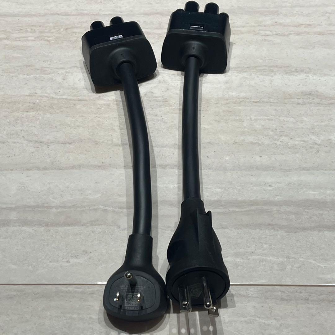 テスラ モバイルコネクター