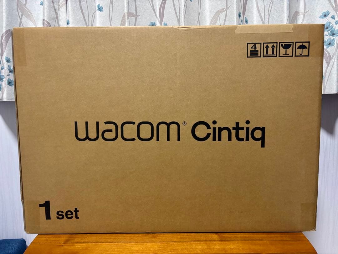 Wacom Cintiq 16 FHD＋スタンド、替芯