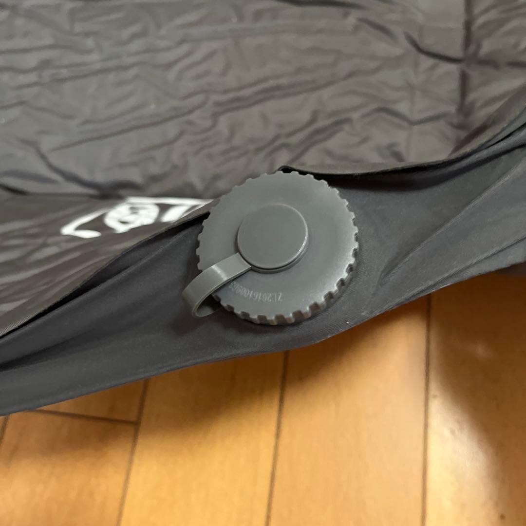 Coleman キャンパーインフレーターマットハイピーク　ダブル