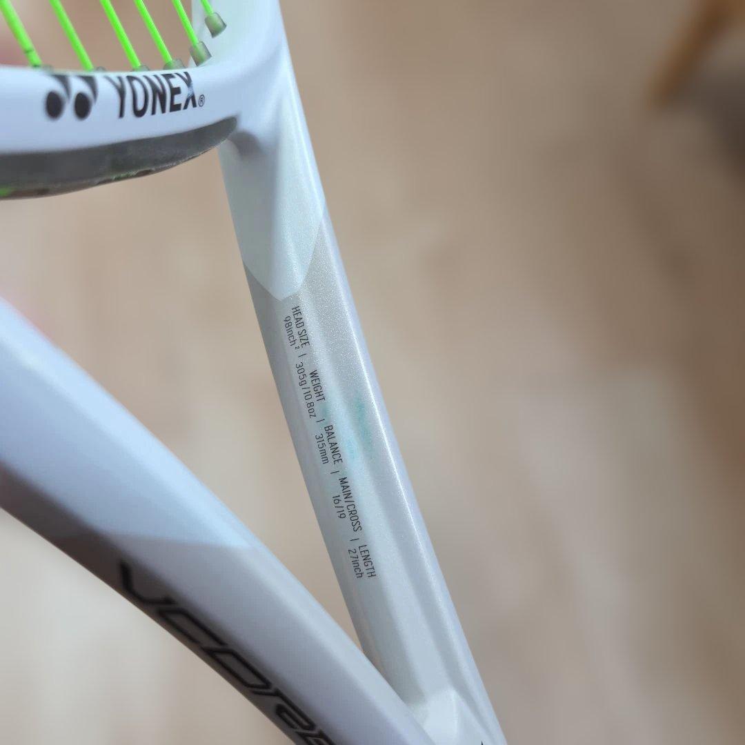 【良品】YONEX VCORE 98 ブイコア98 サンドベージュG3