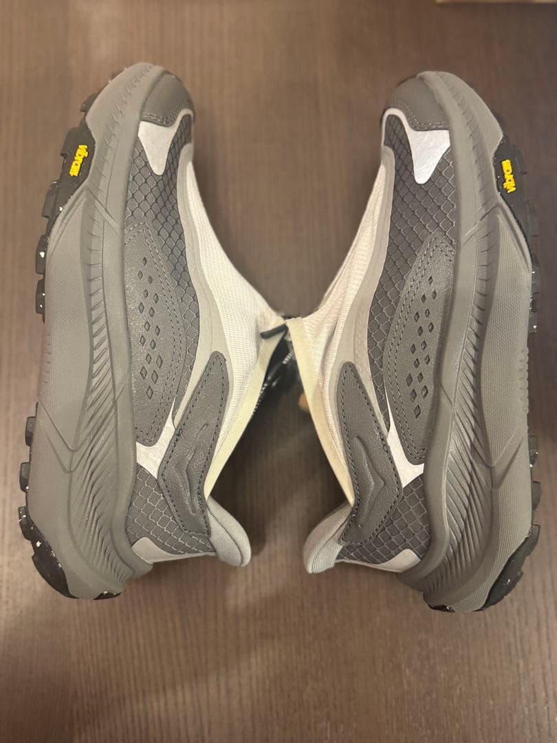 靴 HOKA project transport 24cm