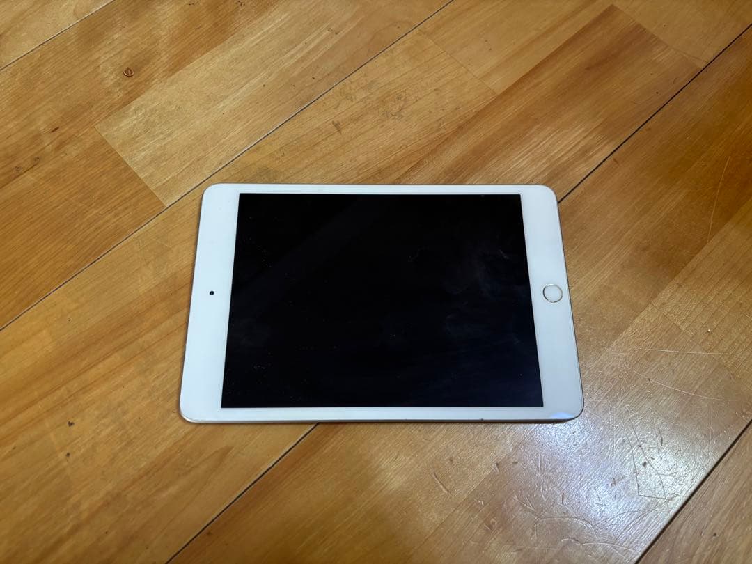 Apple iPadmini シルバー