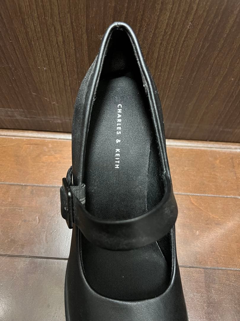【値下げ不可】CHARLES & KEITH PIXIメリージェーン パンプス