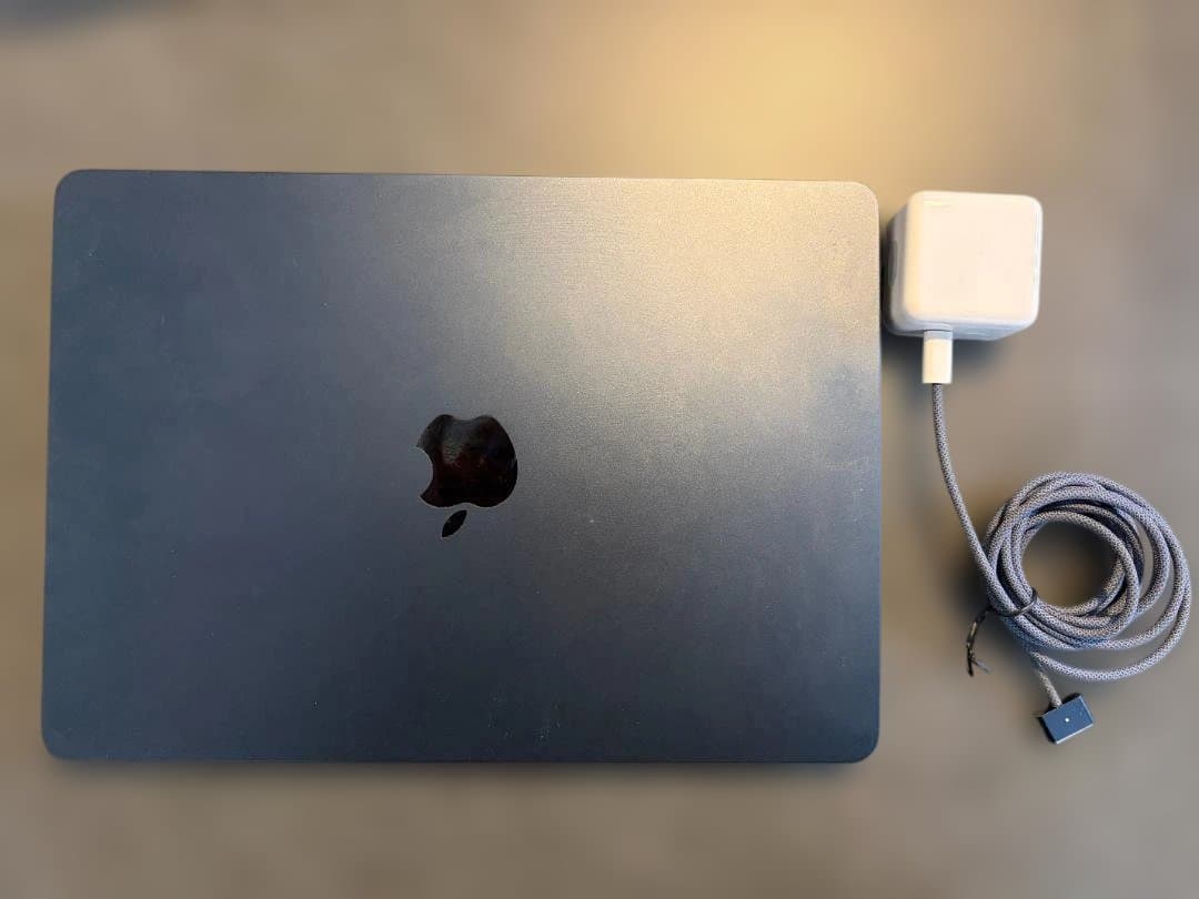 MacBookAir M2 13.6インチ8GB / 512GB ミッドナイト