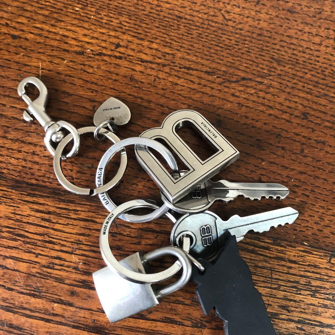BALENCIAGA バレンシアガ KIT キーチャーム ブラック